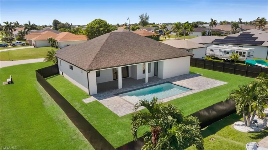 3009 Sw 16th Pl, Cape Coral, Florida 33914