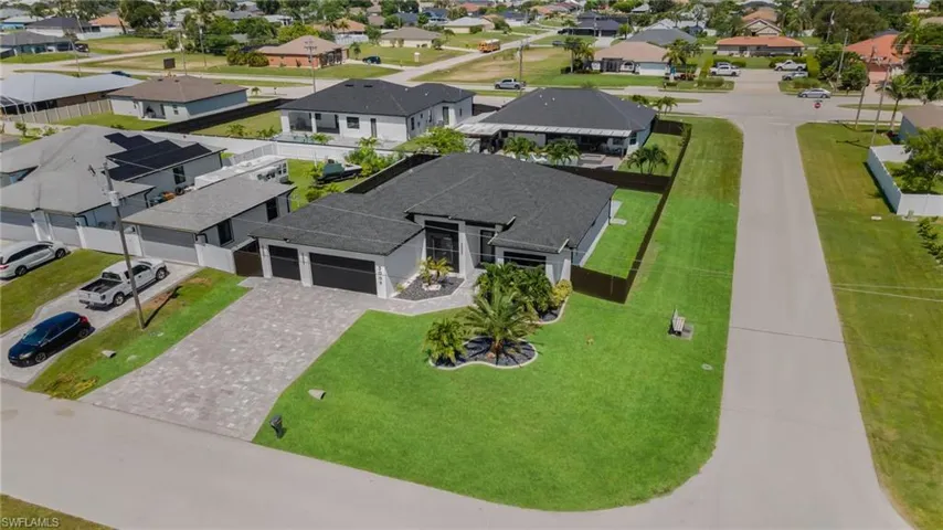 3009 Sw 16th Pl, Cape Coral, Florida 33914