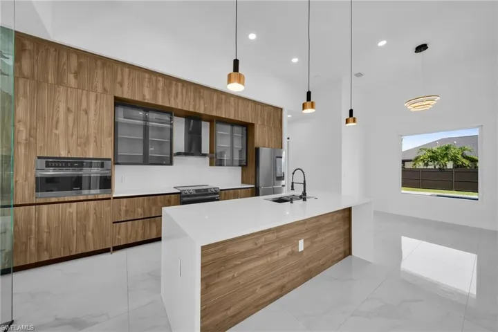3009 Sw 16th Pl, Cape Coral, Florida 33914