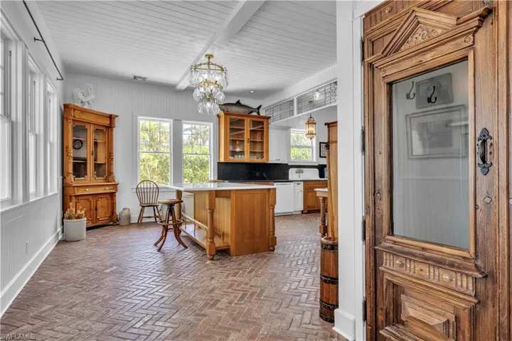 8241 Main St, Bokeelia, Florida 33922
