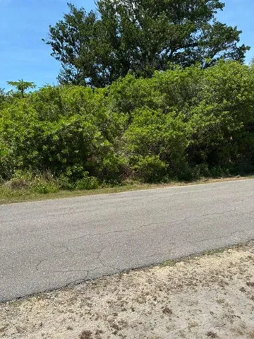 579 Glendale Ave, Lehigh Acres, Florida 33936