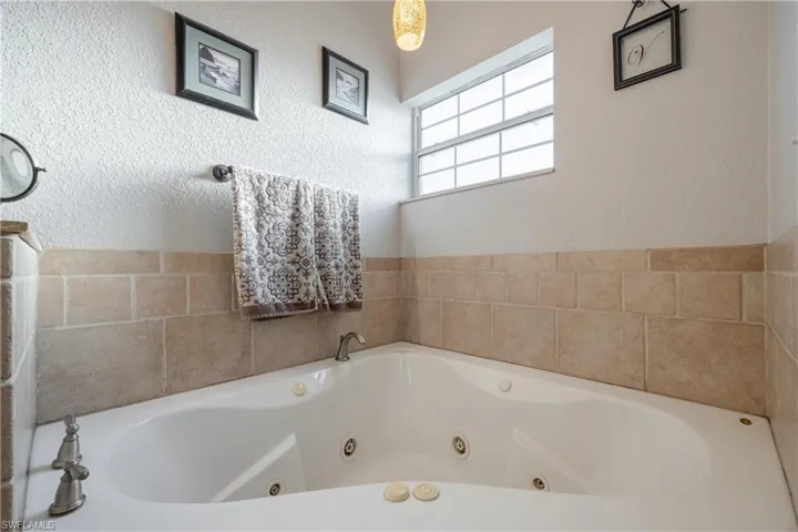 7824  21st  TER, Labelle, FL 33935