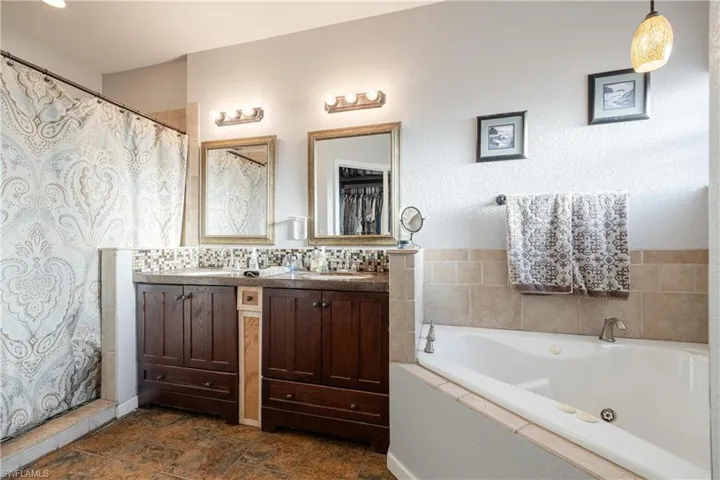 7824  21st  TER, Labelle, FL 33935
