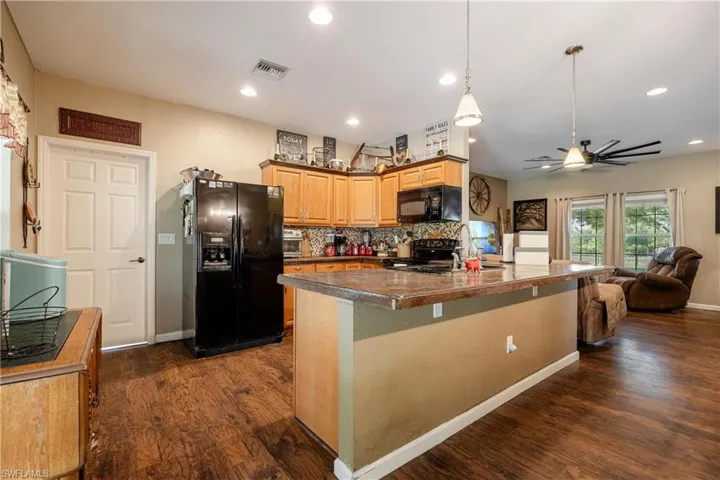 7824  21st  TER, Labelle, FL 33935
