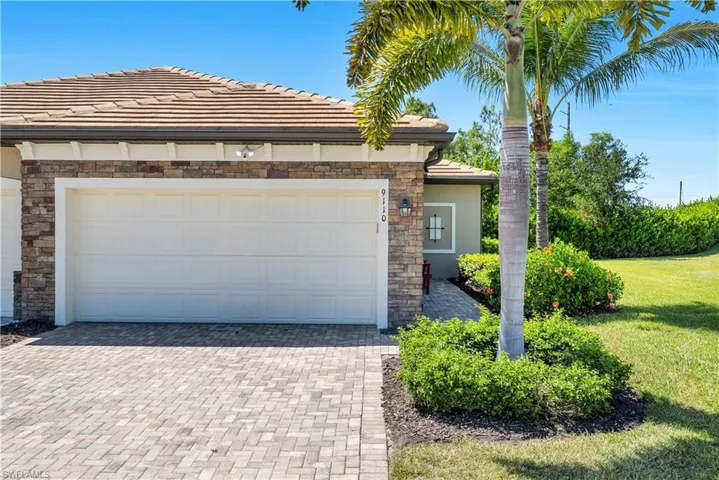 9110  Woodhurst  DR, Naples, FL 34120