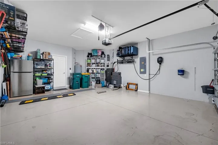 9110 Woodhurst Dr, Naples, Florida 34120