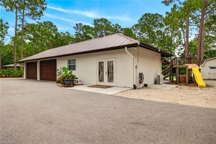 430 29th St Nw, Naples, Florida 34120