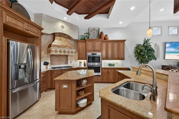 430 29th St Nw, Naples, Florida 34120