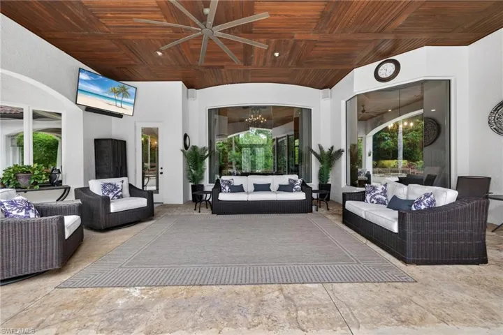 430 29th St Nw, Naples, Florida 34120