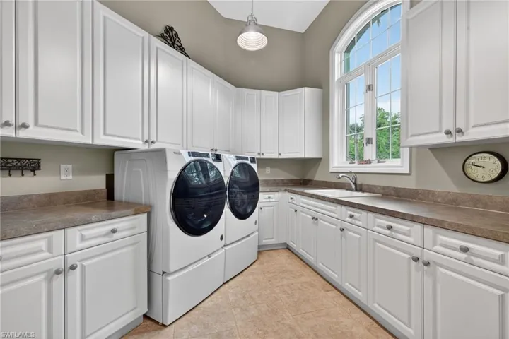 430 29th St Nw, Naples, Florida 34120