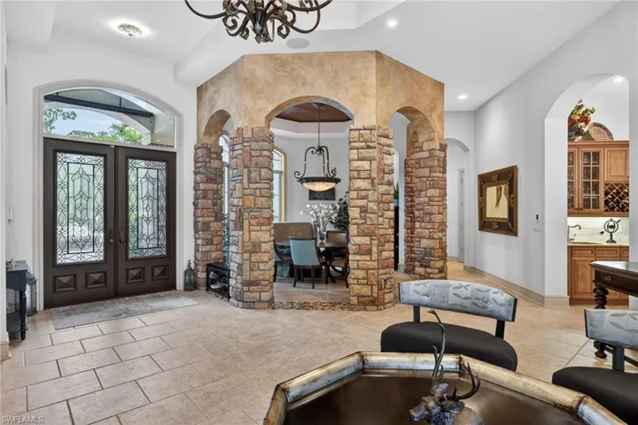 430 29th St Nw, Naples, Florida 34120