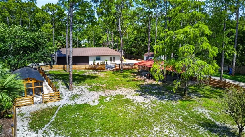 430 29th St Nw, Naples, Florida 34120