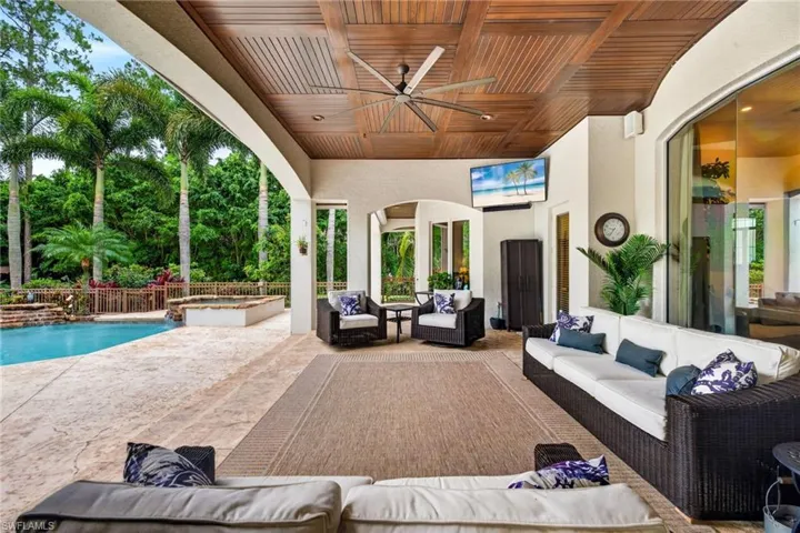 430 29th St Nw, Naples, Florida 34120