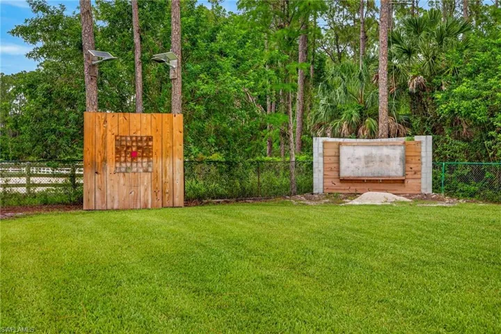 430 29th St Nw, Naples, Florida 34120