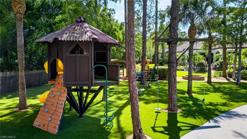 430 29th St Nw, Naples, Florida 34120