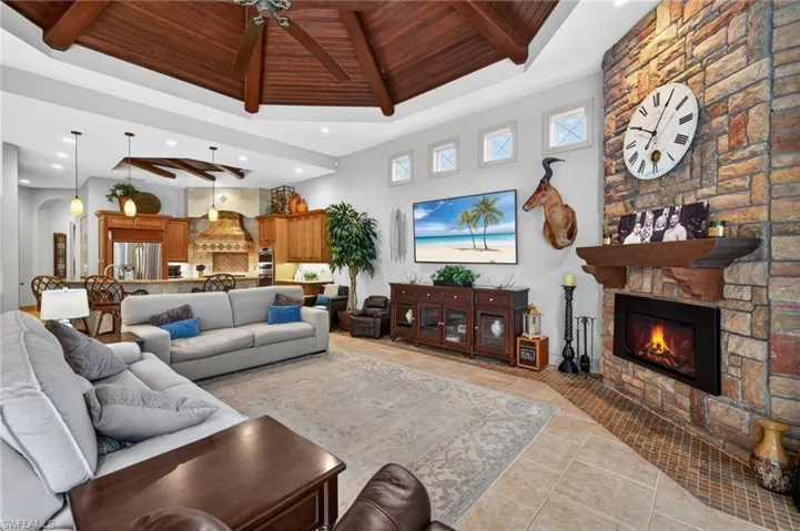 430 29th St Nw, Naples, Florida 34120