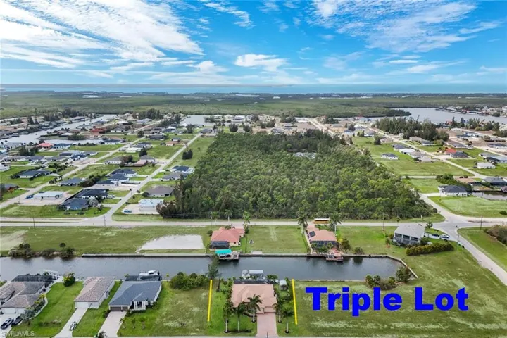 2364 Nw 39th Ave, Cape Coral, Florida 33993
