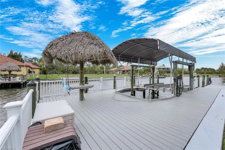 2364 Nw 39th Ave, Cape Coral, Florida 33993