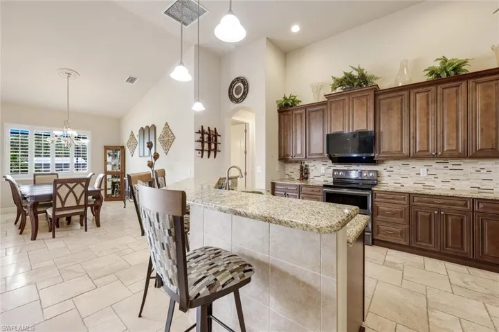 2364 Nw 39th Ave, Cape Coral, Florida 33993