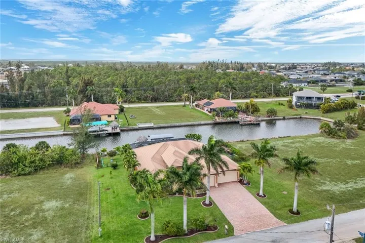 2364 Nw 39th Ave, Cape Coral, Florida 33993
