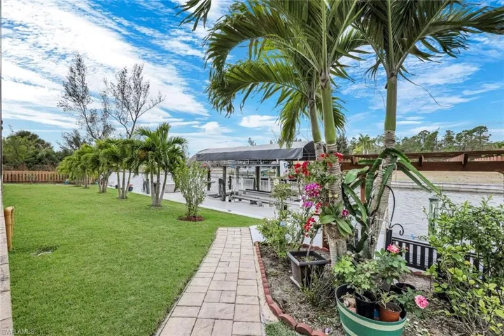 2364 Nw 39th Ave, Cape Coral, Florida 33993