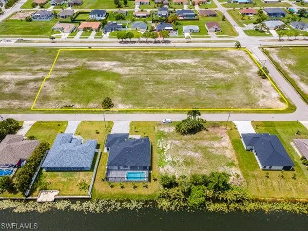 845 Trafalgar Pkwy, Cape Coral, Florida 33991