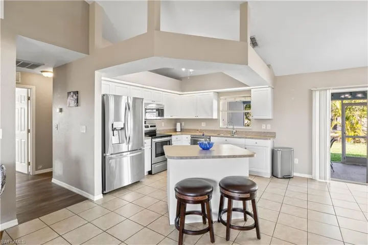 4409 Jacaranda Pkwy W, Cape Coral, Florida 33993