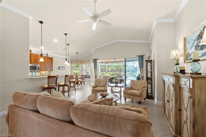 Great area w/direct lanai access