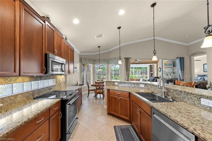 Granite counters, tile backsplash