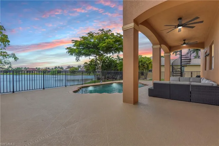 Stunning Outdoor Living Space
