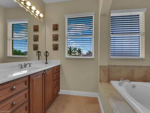 Master Bath - Second Floor