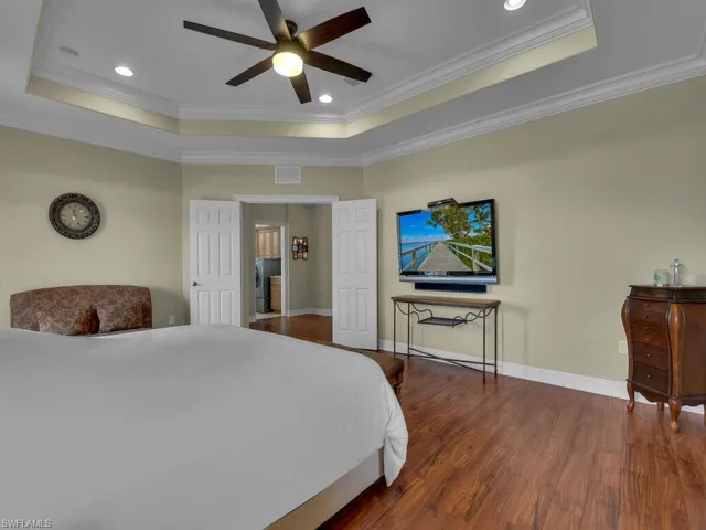 Master Suite - Second Floor