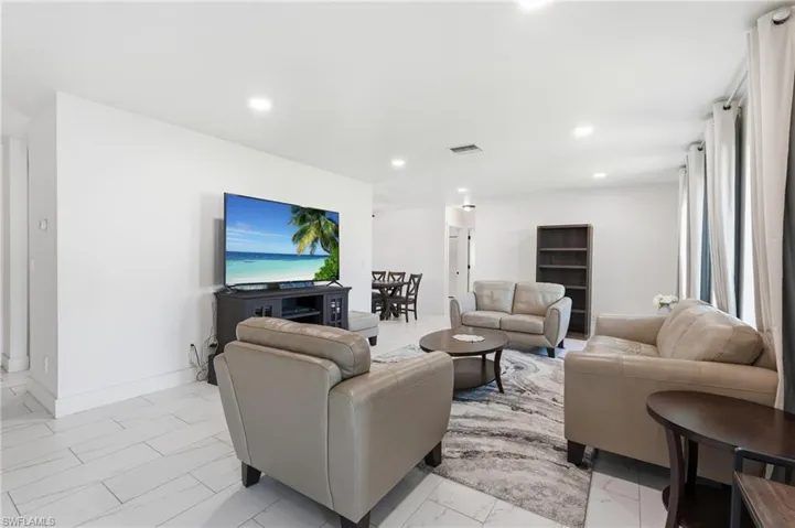 1446 Se 13th St, Cape Coral, Florida 33990