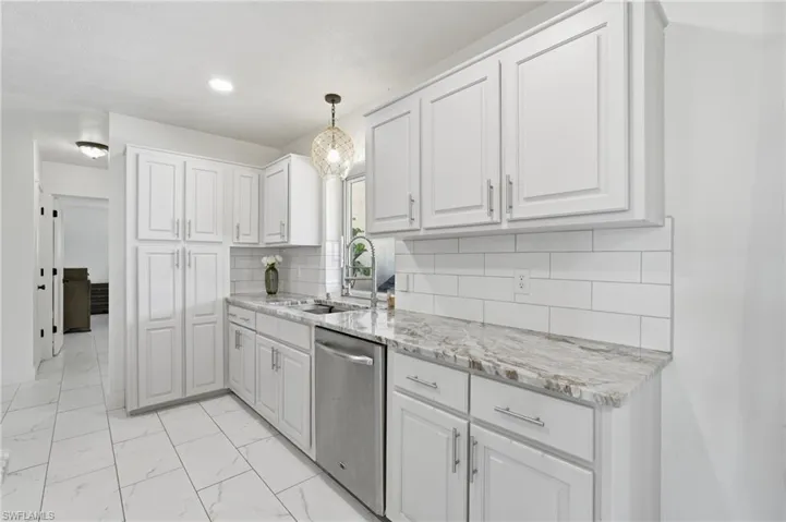 1446 Se 13th St, Cape Coral, Florida 33990