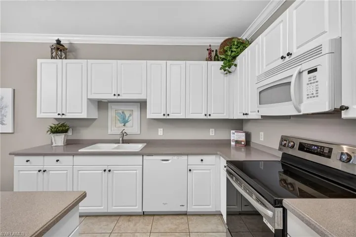 9621 Spanish Moss Way 3833, Bonita Springs, Florida 34135