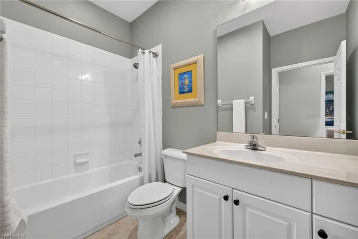 9621 Spanish Moss Way 3833, Bonita Springs, Florida 34135