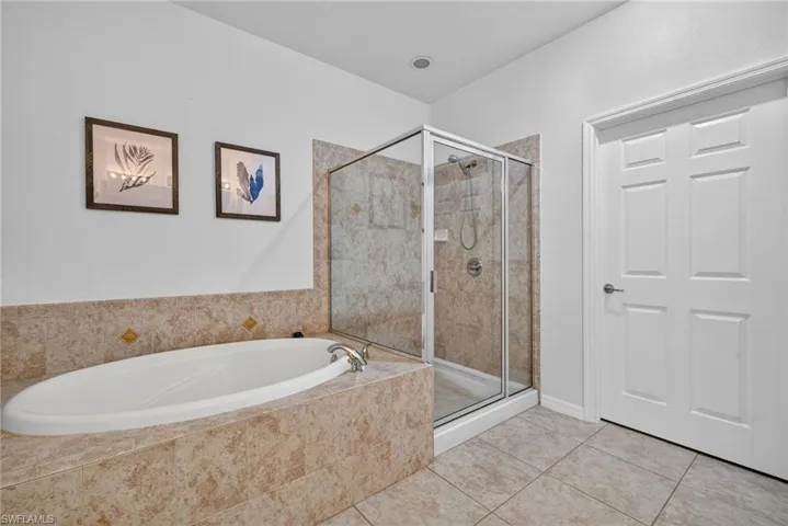 9621 Spanish Moss Way 3833, Bonita Springs, Florida 34135