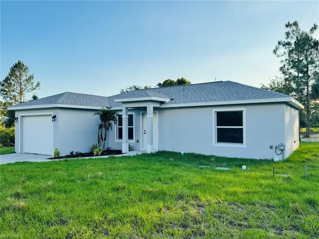 807 Monroe Ave, Lehigh Acres, Florida 33972
