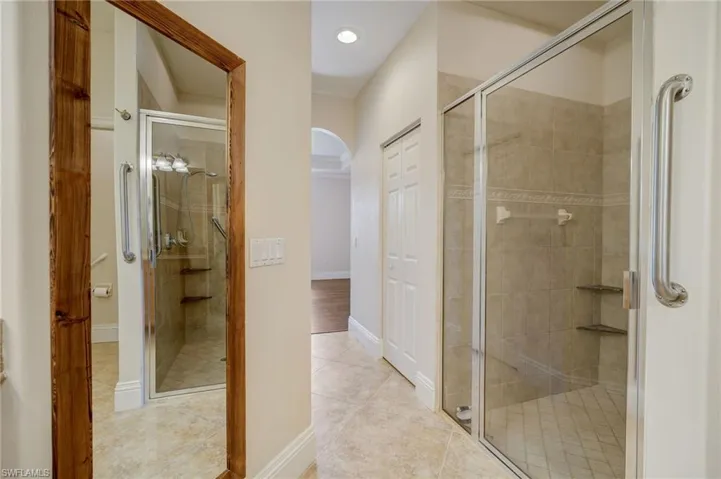 1624  Cayman  CT, Naples, FL 34119