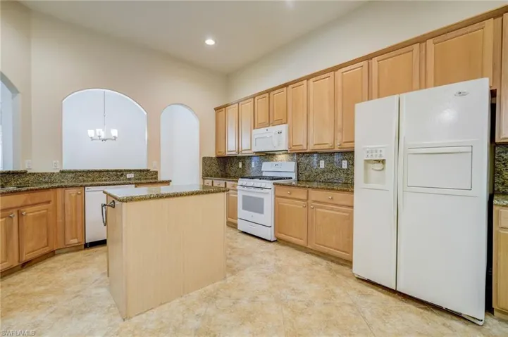 1624  Cayman  CT, Naples, FL 34119