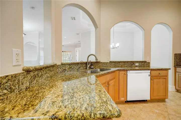 1624  Cayman  CT, Naples, FL 34119
