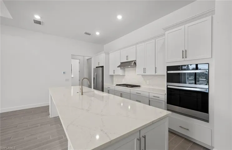 AVAILABLE NOW! New construction Stardom home available now.