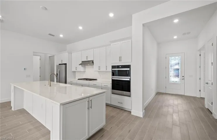 AVAILABLE NOW! New construction Stardom home available now.