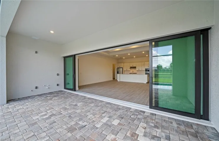 AVAILABLE NOW! New construction Stardom home available now.