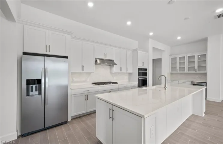 AVAILABLE NOW! New construction Stardom home available now.
