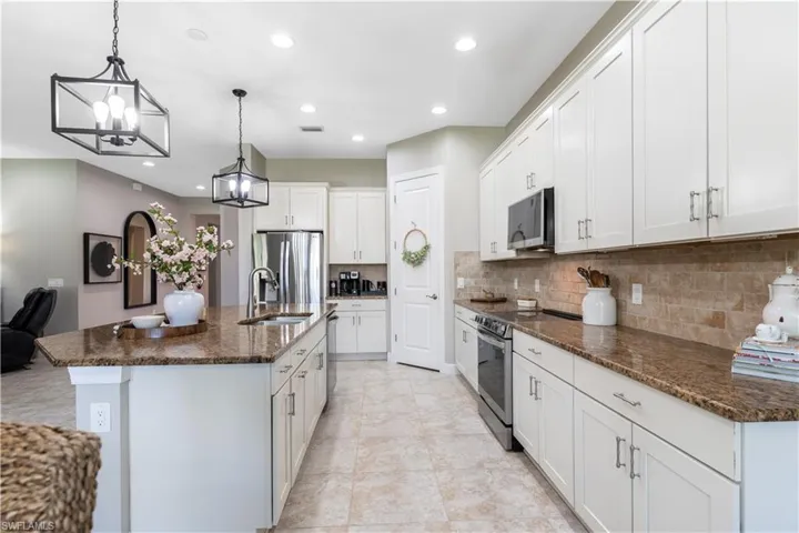 12714 Astor Pl, Fort Myers, Florida 33913