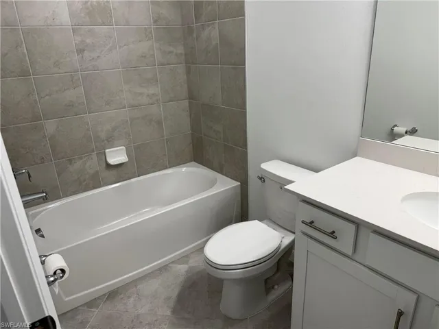 5491 Double Eagle Cir 3732, Other, Florida 34142