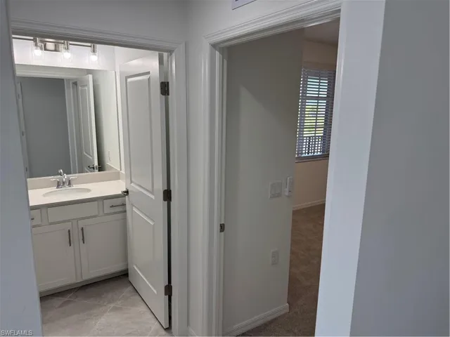 Area between bedroom 2 and bathroom 2