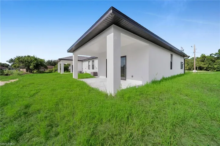 4980 Fairway Ct, Lehigh Acres, Florida 33973