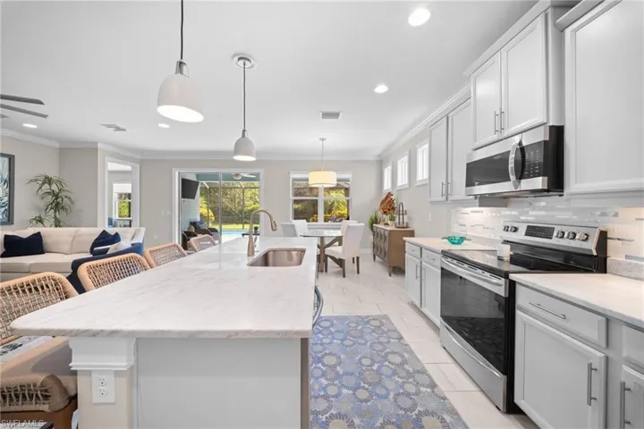 14523 Topsail Dr, Naples, Florida 34114